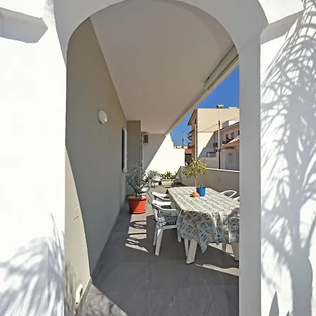 Tatil Evi Mare A Sud *